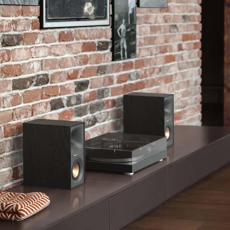 R-40PM Powered Speakers - Image 4